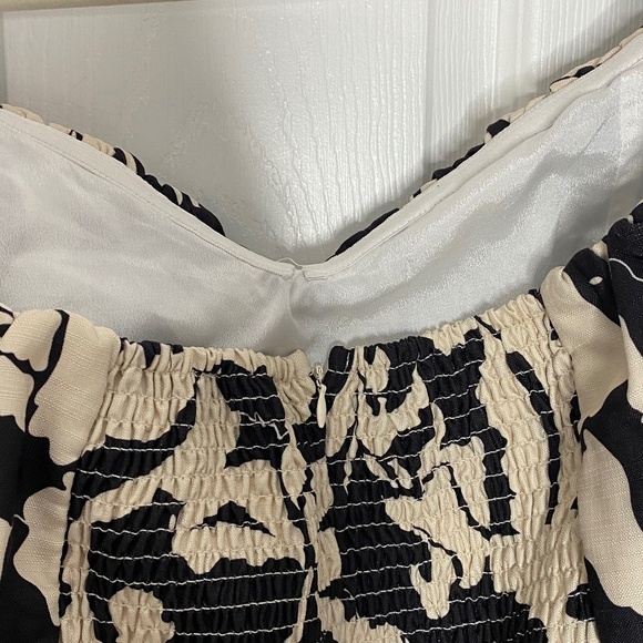 NEW L’ATISTE by Amy Abstract Print One Piece Romper Jumpsuit Ruffle Plus Size 2X - Picture 8 of 16